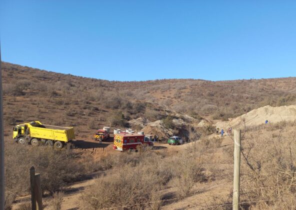 Dos trabajadores mueren atrapados por derrumbe de material en Los Vilos