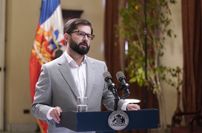 Presidente Boric anuncia proyecto de reforma a pensiones: propone fin de las AFP y sistema mixto