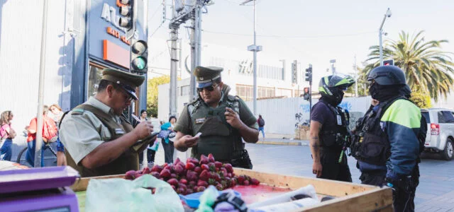  Coquimbo: Municipio y Carabineros realizan operativo en sector céntrico en vísperas de festividades