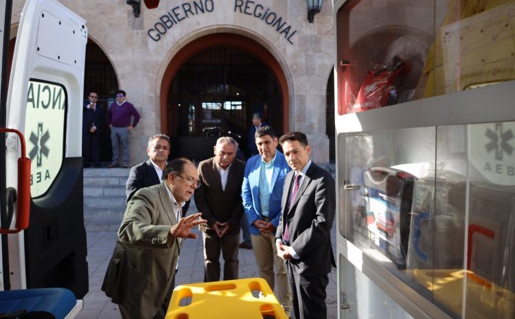  Región: Gobierno Regional entrega tres nuevas ambulancias para Monte Patria y Punitaqui